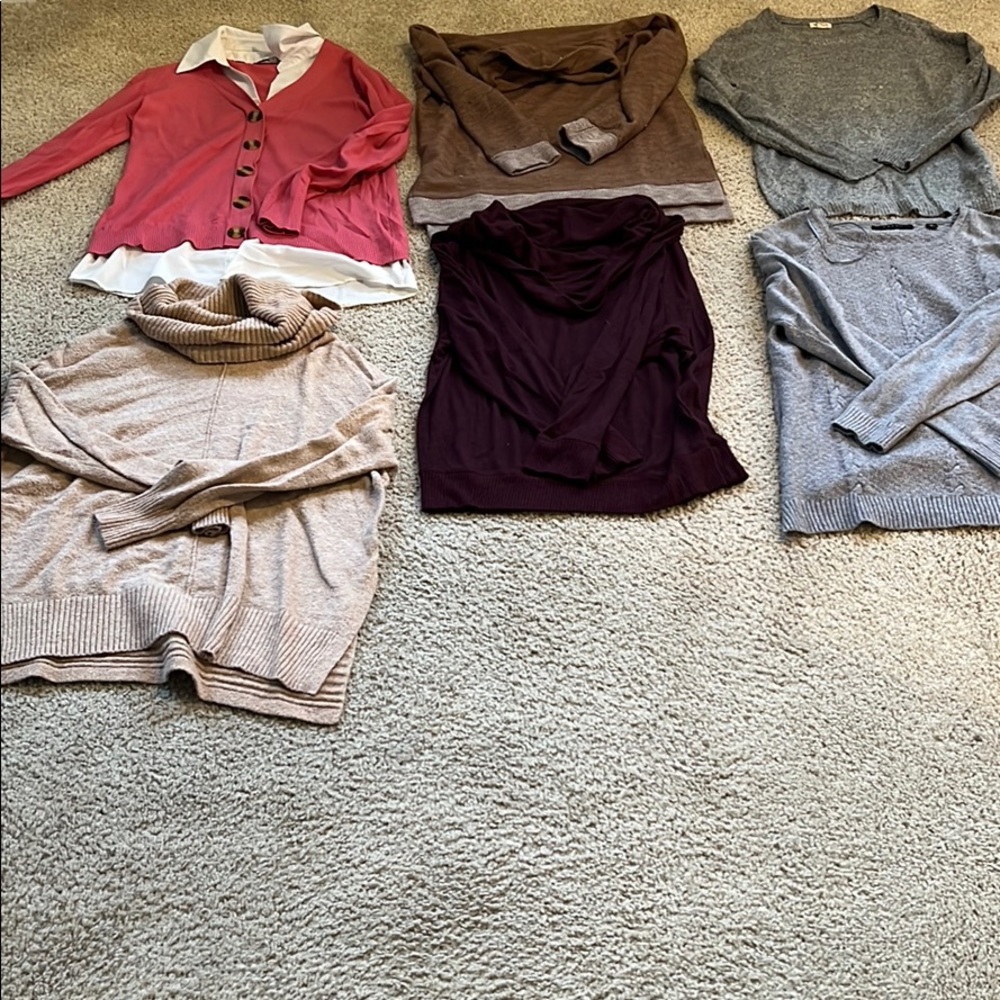 Lot of six sweaters